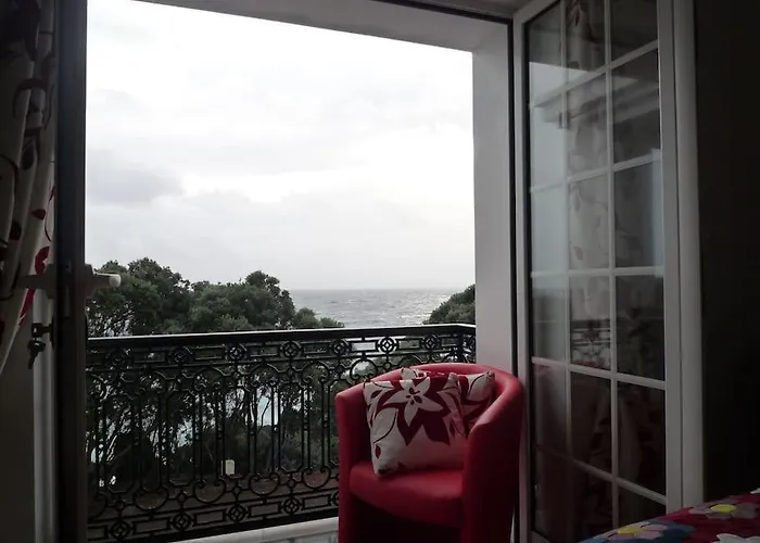 Casa Do Ananas, Cliff-top/ocean-front Villa, Pico Villa Lajes do Pico