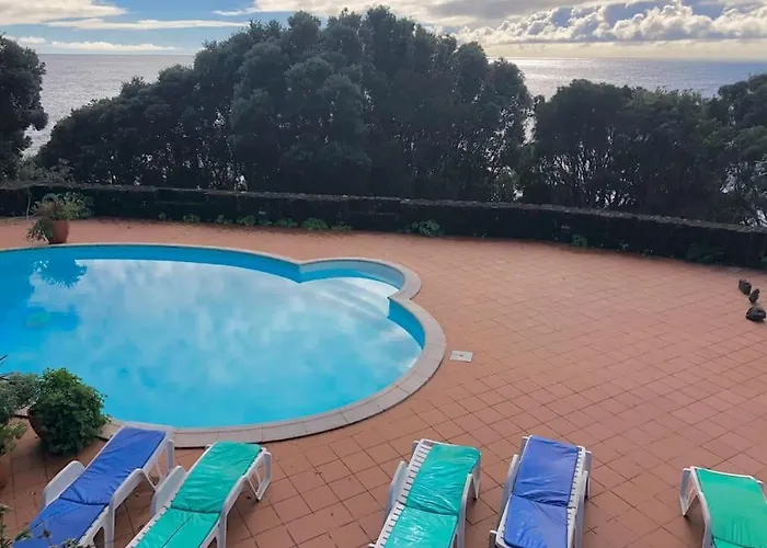 Casa Do Ananas, Cliff-top/ocean-front Villa, Pico Villa