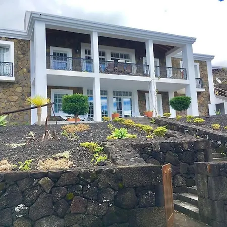 Villa Casa Do Ananas, Cliff-top/ocean-front Villa, Pico