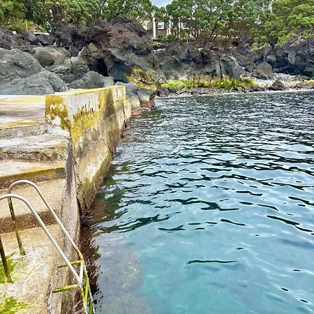 Casa Do Ananas, Cliff-top/ocean-front Villa, Pico Lajes do Pico