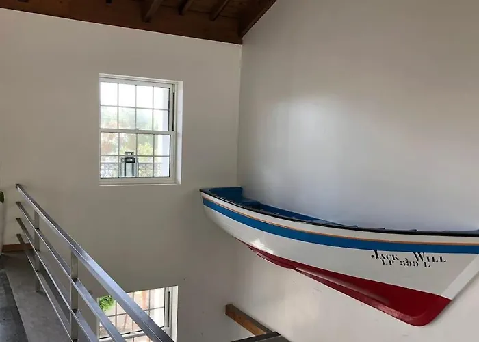 Villa Casa Do Ananas, Cliff-top/ocean-front Villa, Pico